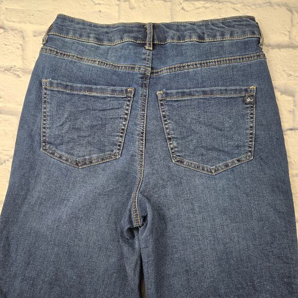 m jeans Maurices Women's Jeans Super Hi-Rise Wide Leg Button Fly size 2 Short - Picture 8 of 16